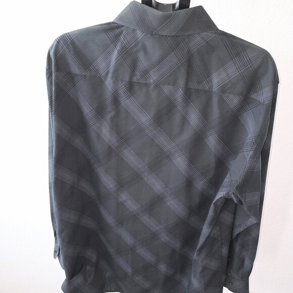EIGHTY EIGHT PLATINUM MEN XXL DK GRAY W/ GRAY AND BLACK STRIPE LONG SLEEVE SHIRT - Picture 2 of 10